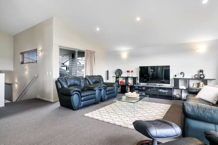 5 Magnolia Rise Waipahihi_5