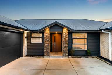 61 Lisle Farm Drive_3
