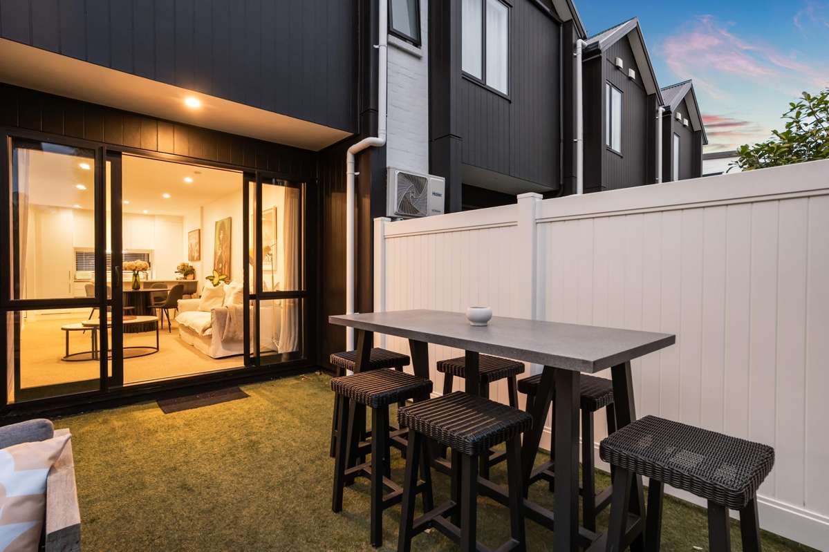 16/5A Tecoma Street_0