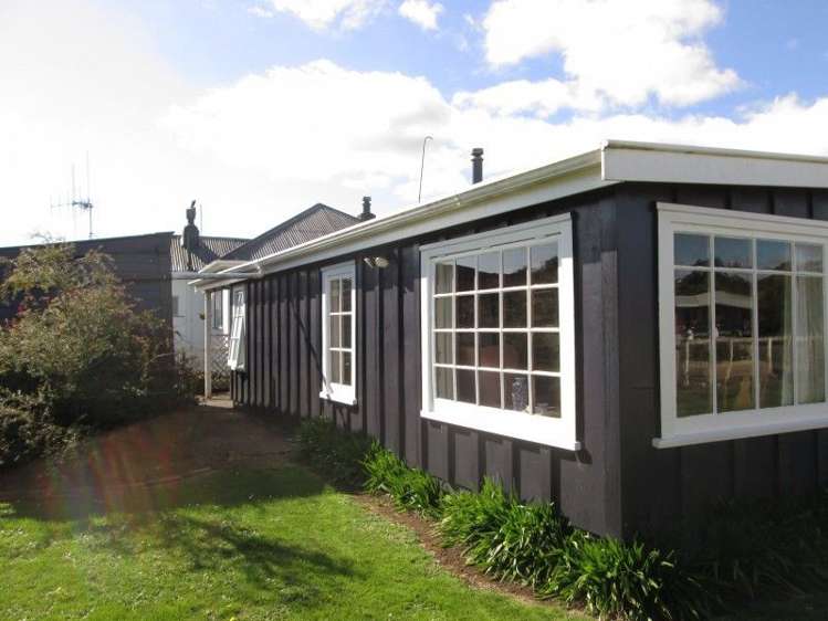 70 Tyndall Street Pahiatua_8