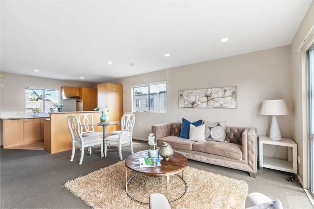 18/218 Captain Springs Road Onehunga_2