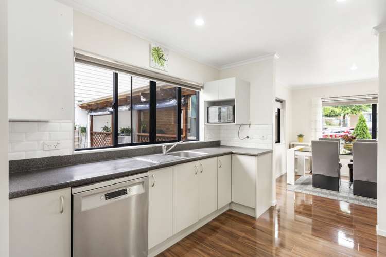 13 Pyramid Place Glen Eden_13