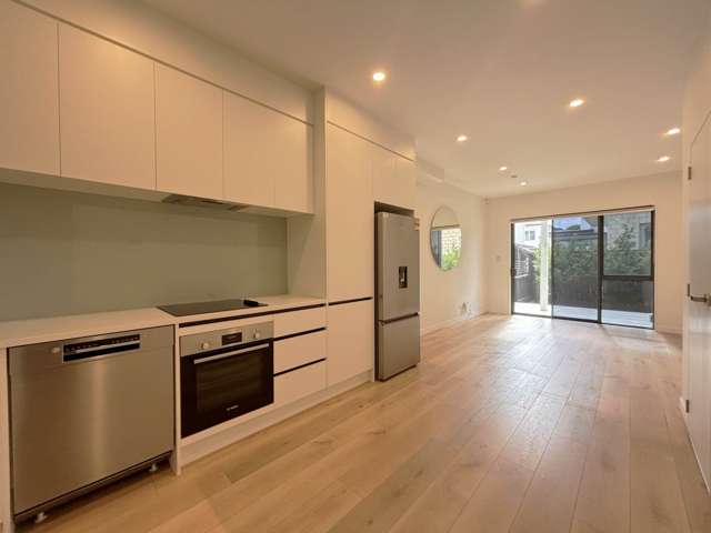 7/57 Kervil Avenue Te Atatu Peninsula_3