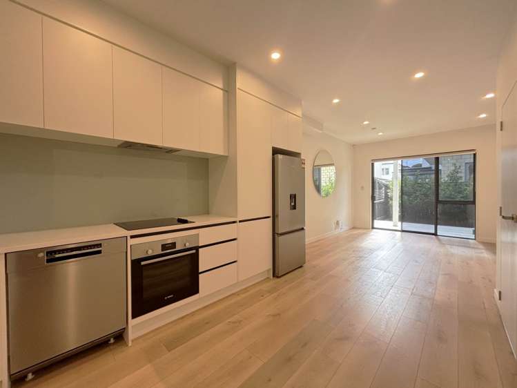 7/57 Kervil Avenue Te Atatu Peninsula_3
