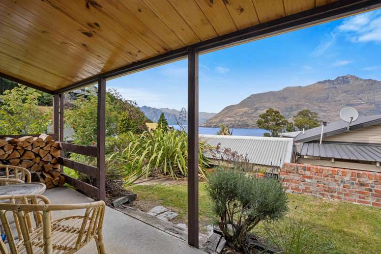 230 Fernhill Road Sunshine Bay_13