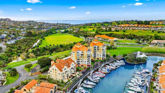 Waterfront Bliss with its own Berth