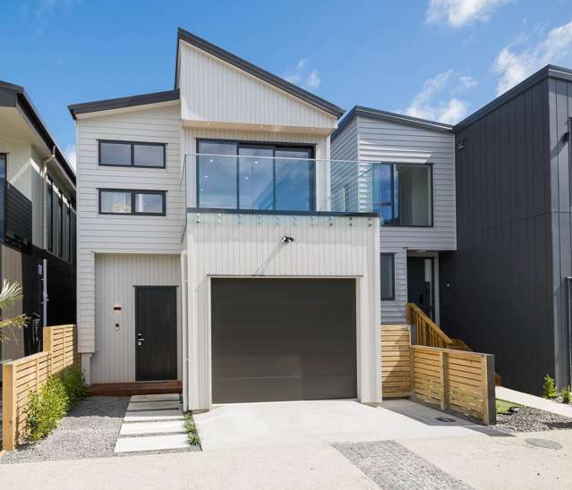 Brand New Standalone Home in Long Bay!