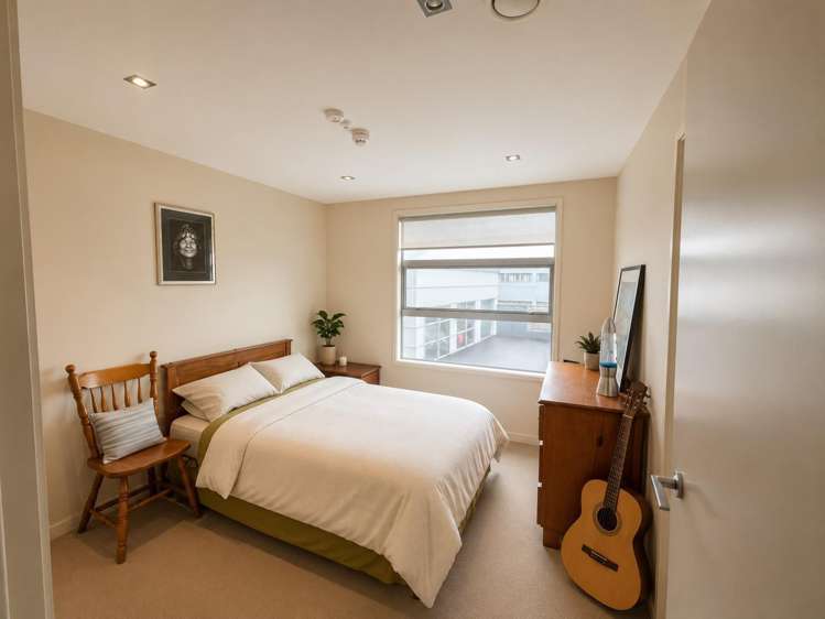 2/4 Buller Street New Plymouth_12
