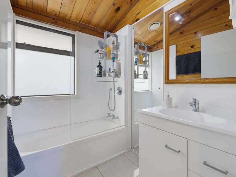 37A Youngs Road Papakura_11