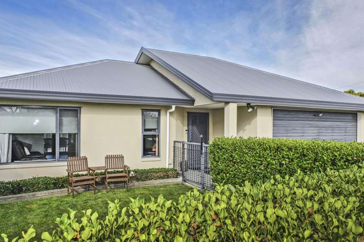 1015 Caroline Road Mayfair_14