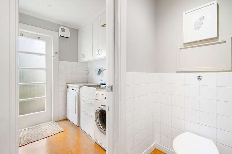 82 Paritai Drive Orakei_17