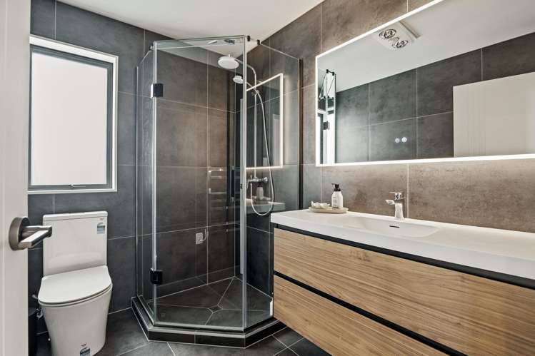 64 Glidepath Road Hobsonville_19