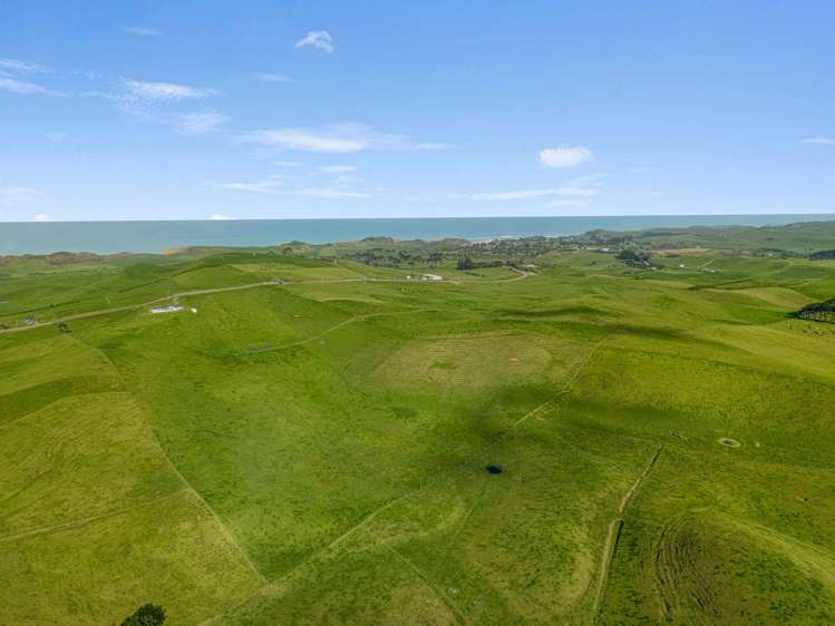 177 Rehutai Road Baylys Beach_13