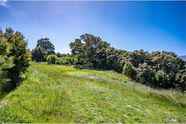 36 Cemetery Road Wainui_16