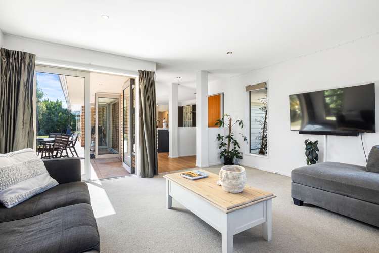 6 James Drive Woodend_5