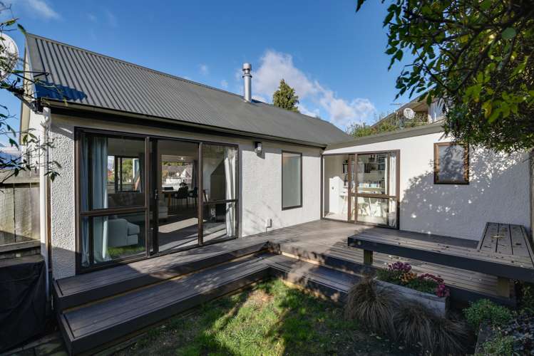 160 Fernhill Road Fernhill/Sunshine Bay_13