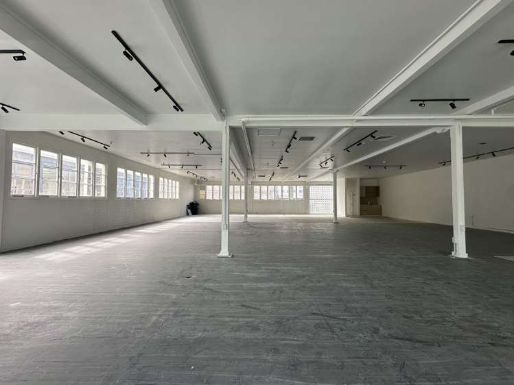 372 - 376 Broadway Newmarket_1