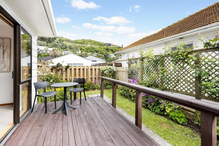 2/184 The Parade Island Bay_15