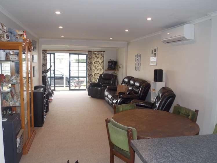 486 Tremaine Avenue Takaro_14