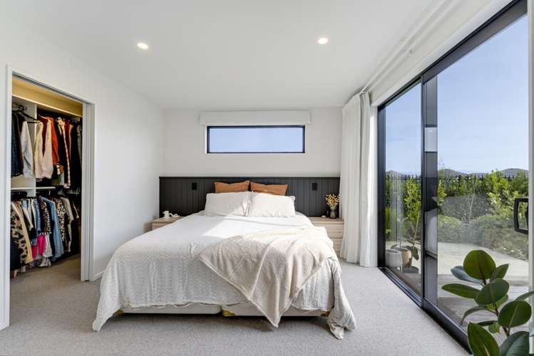 16 Hanworth Road Richmond_12