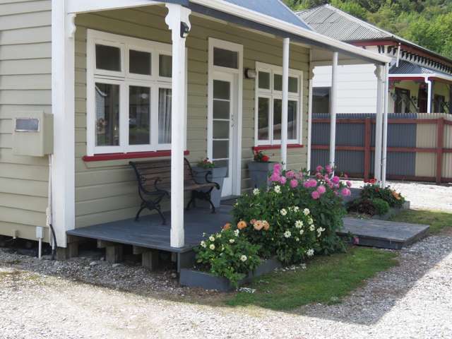 6 Herald Street Reefton_3