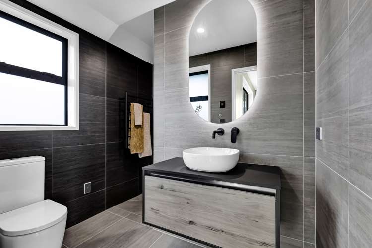 6 Oliver O'Leary Way Westown_15