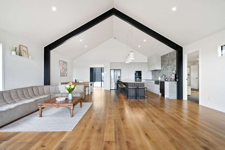 213 Hewlett Road Mata_22