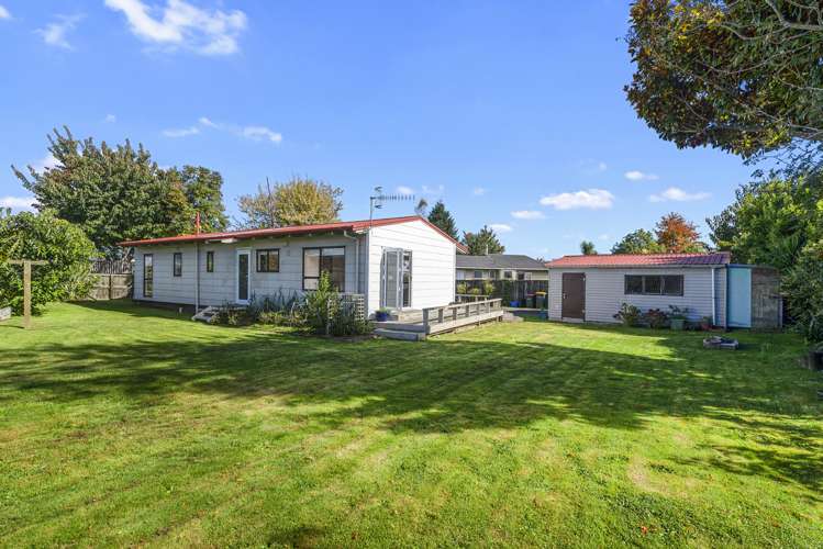 39 Tennyson Drive Owhata_13