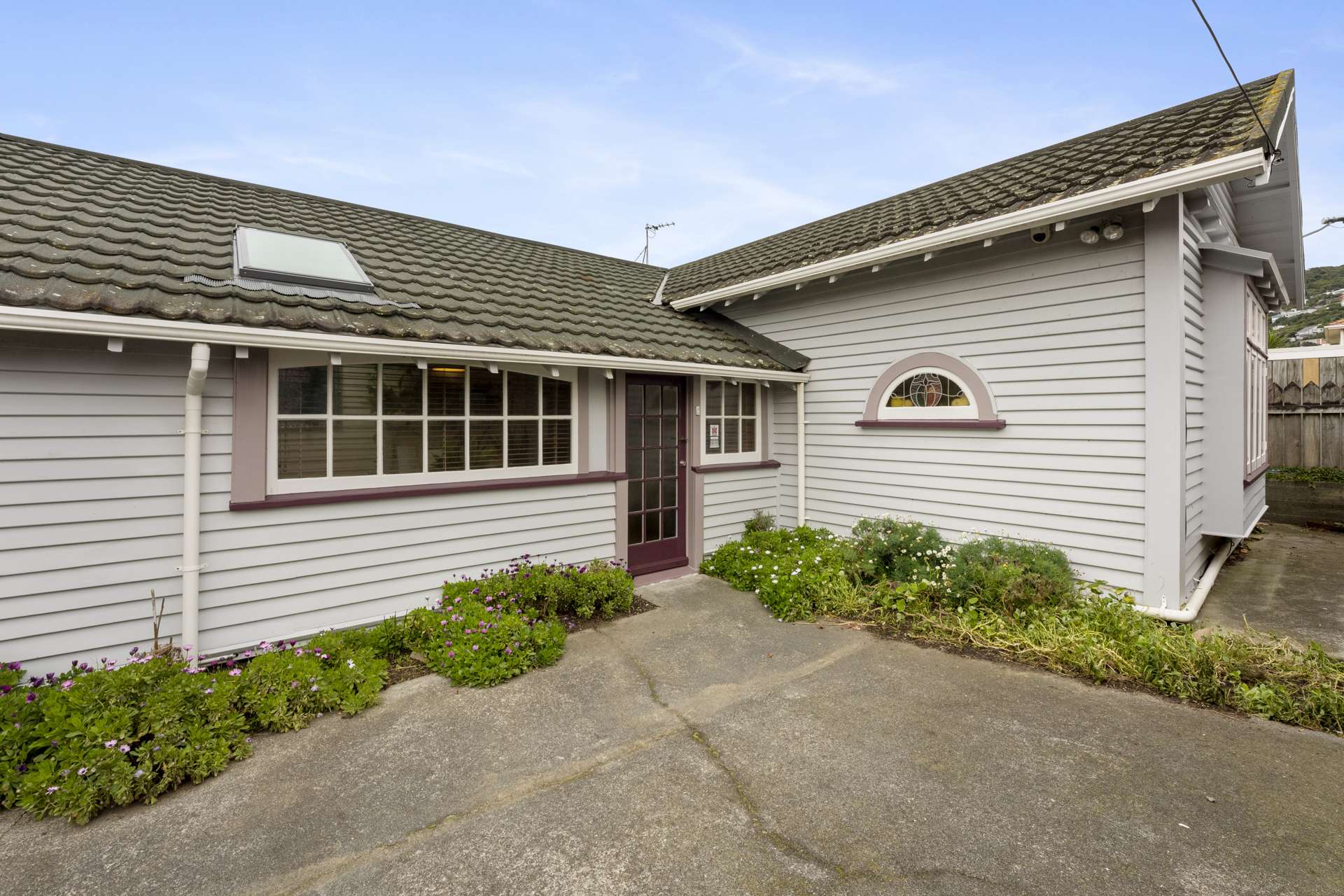 111a Apu Crescent Lyall Bay_0