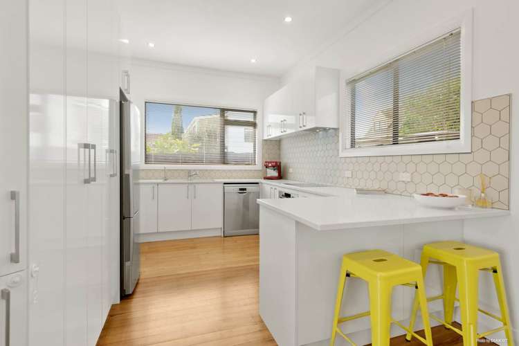 2/228a Blockhouse Bay Road Avondale_6