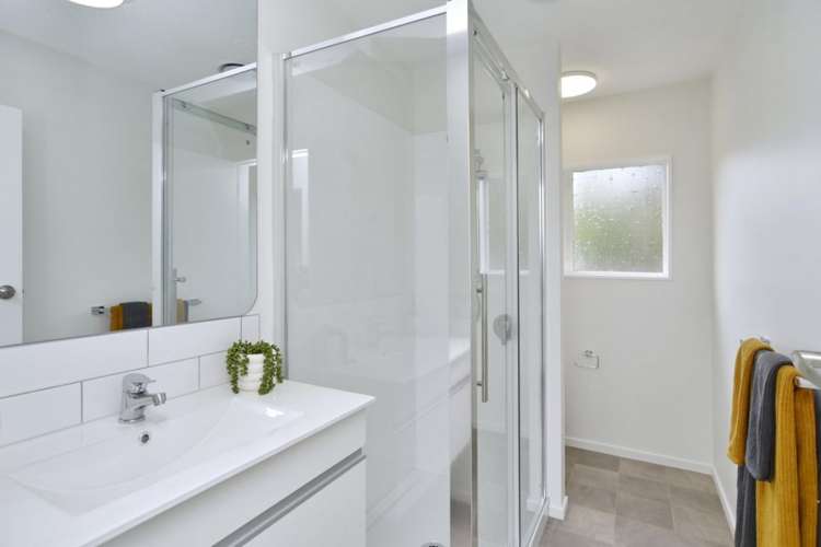 1/16 Kawau Crescent Bromley_11