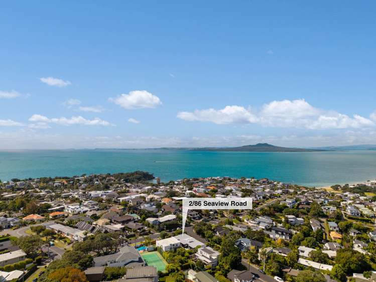 2/86 Seaview Road Castor Bay_1