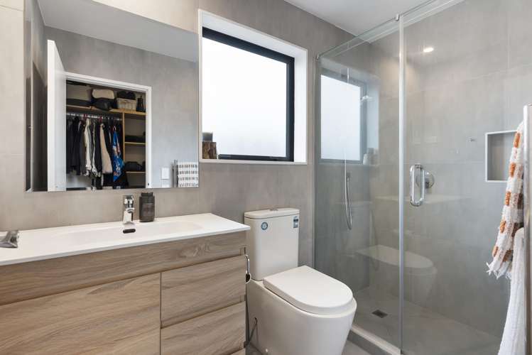 8A Jeff Place Howick_16