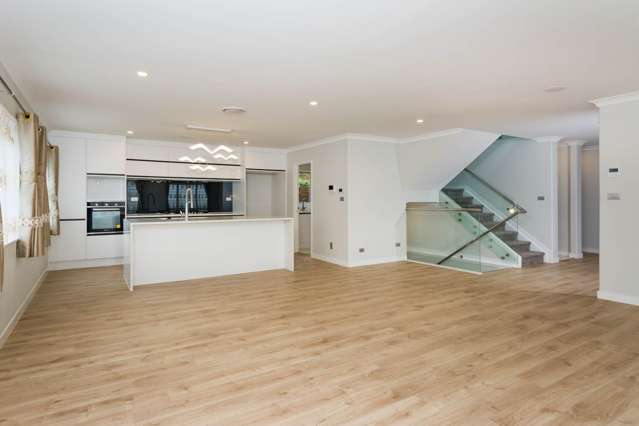 81 Lake Road Northcote_3