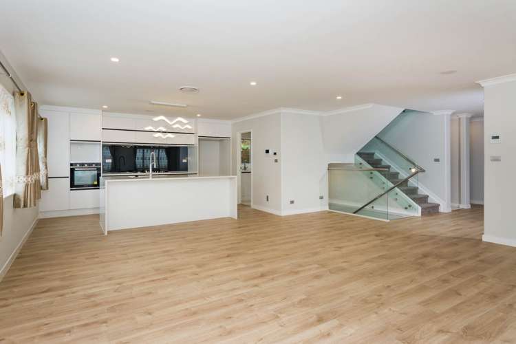 81 Lake Road Northcote_3