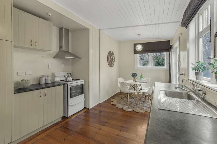 12 Pohutukawa Street Woburn_14