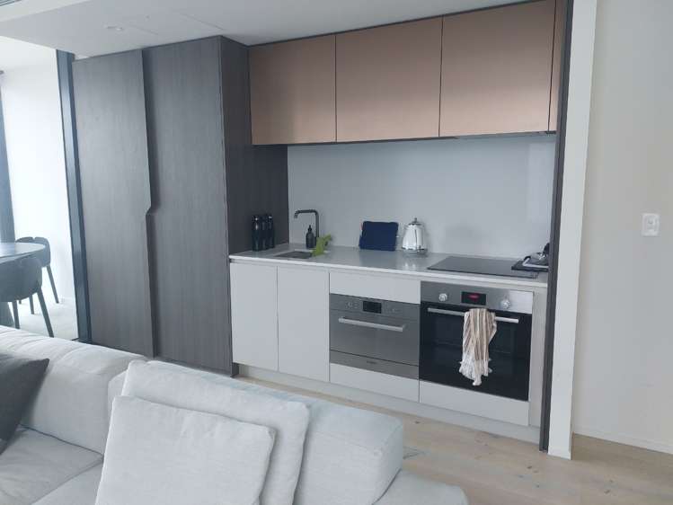 808/10 Commerce Street_0