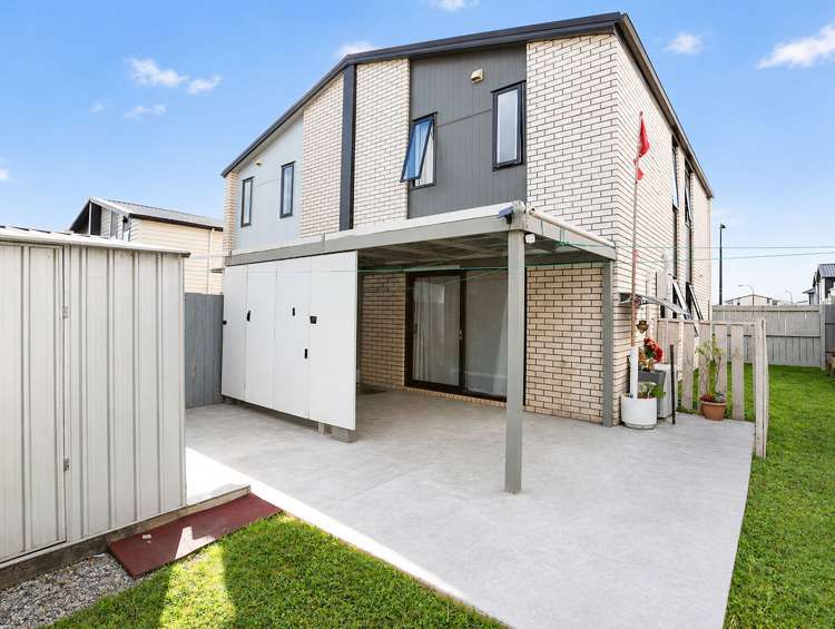 1/61 Cabourne Drive Glenview_17