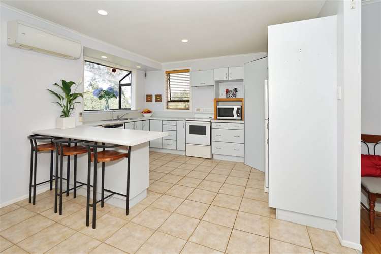 21 Mabian Crescent Deanwell_6