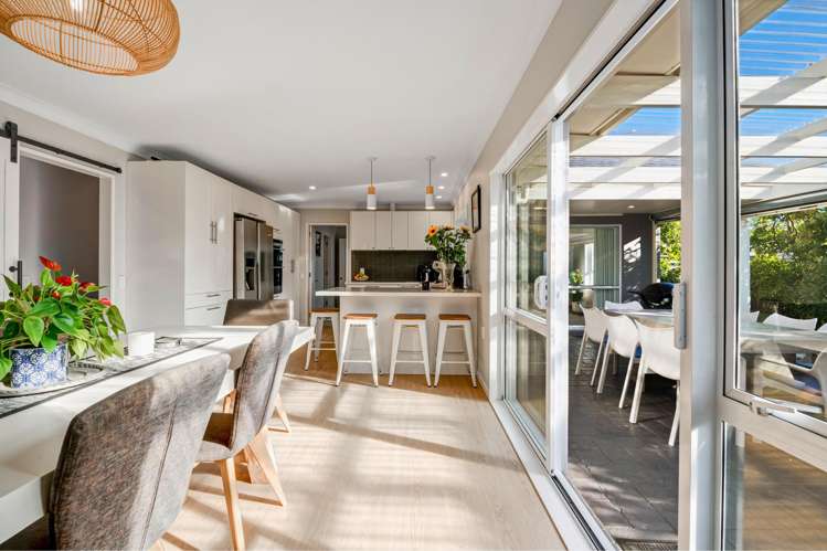 19 Esther Place Red Beach_7