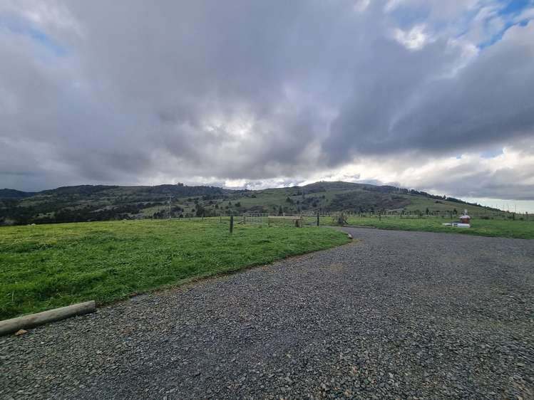 1399 Russell Road Helena Bay_5