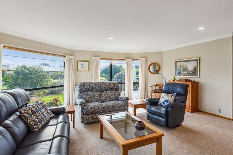 11 Barrett Drive Waikanae Beach_12