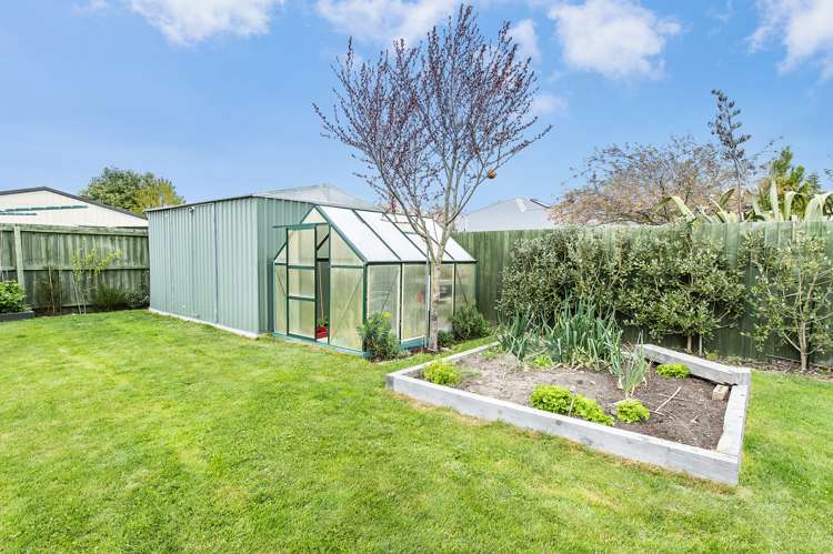 79 North Terrace Darfield_25