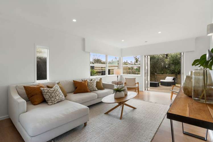 60 Pembroke Crescent Glendowie_16