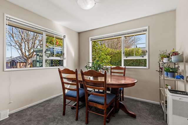 2/18 Barnes Road Redwood_4