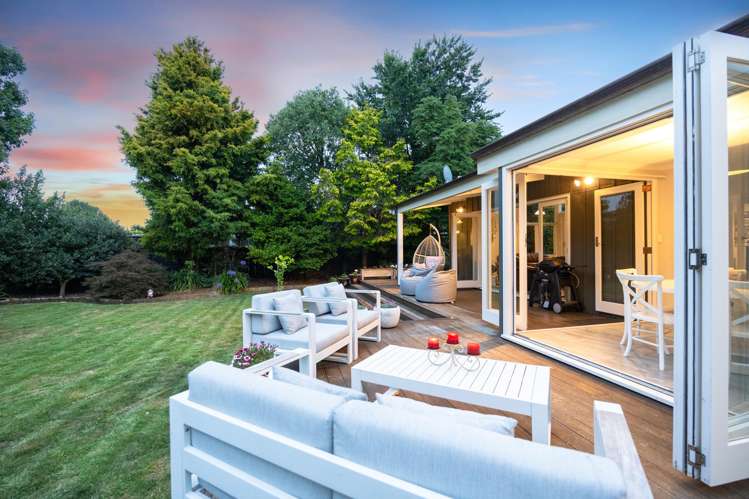 24 Moerangi Street West End_22