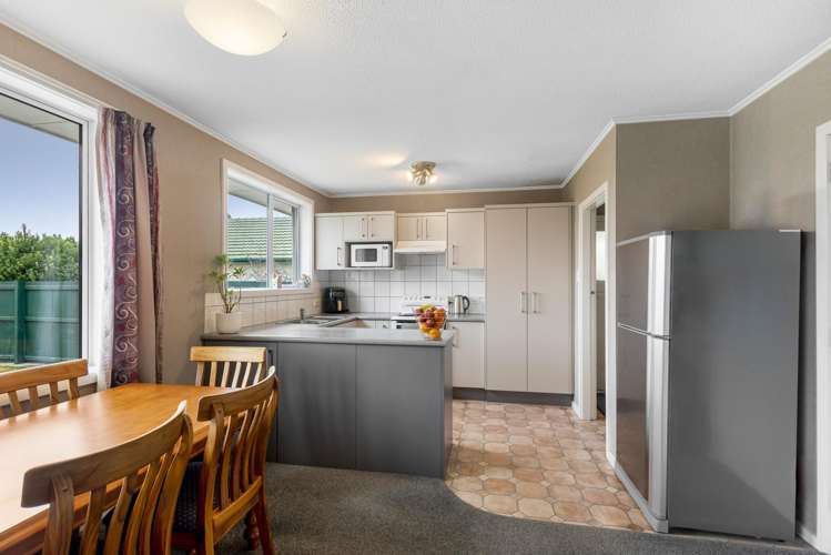 8 Fern Drive_5