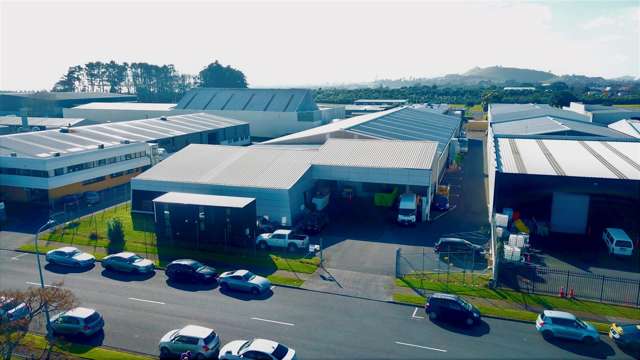 CBRE | Premium Industrial Opportunity in Airport Oaks