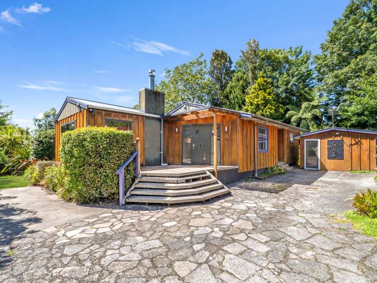 404 Sunset Road Sunnybrook_1