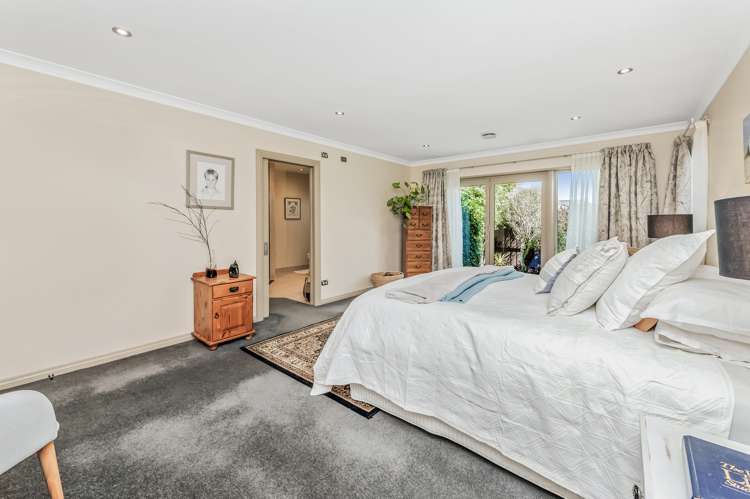 204 Southfield Drive Lincoln_21